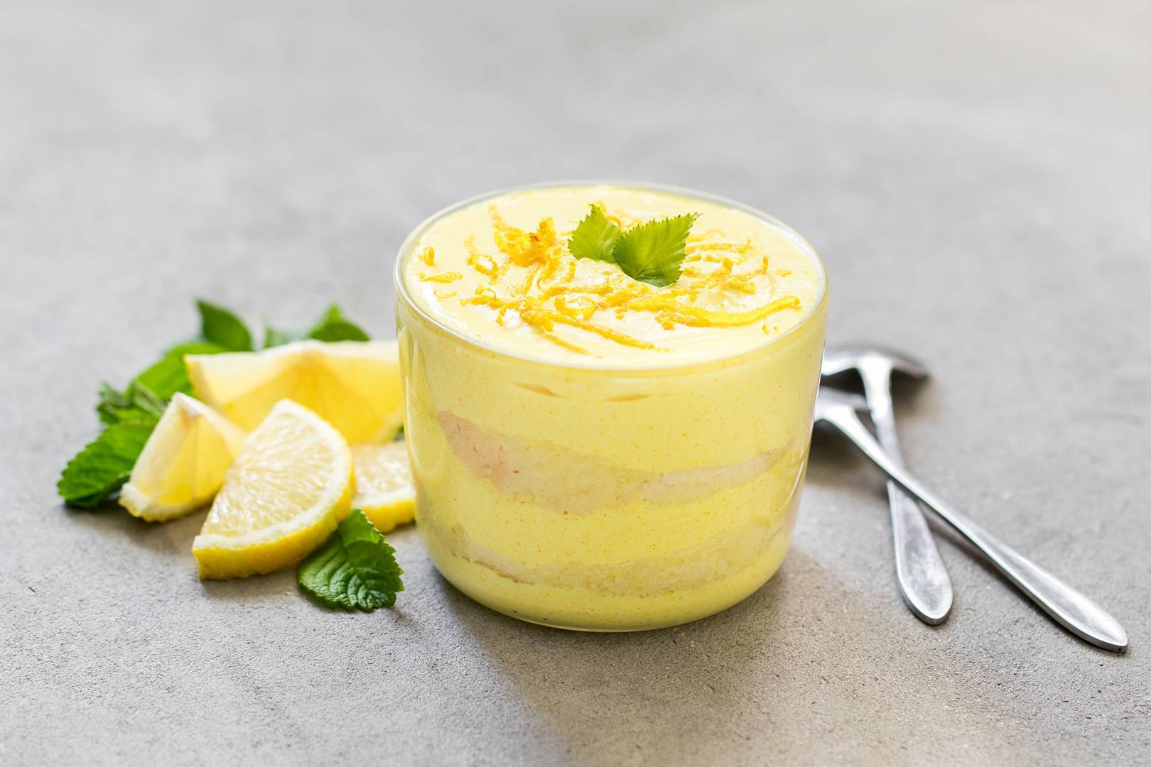 Poharas, citromos tiramisu.
