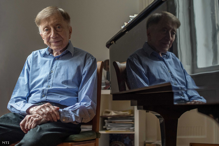 Vásáry Tamás 2020. november 24-én