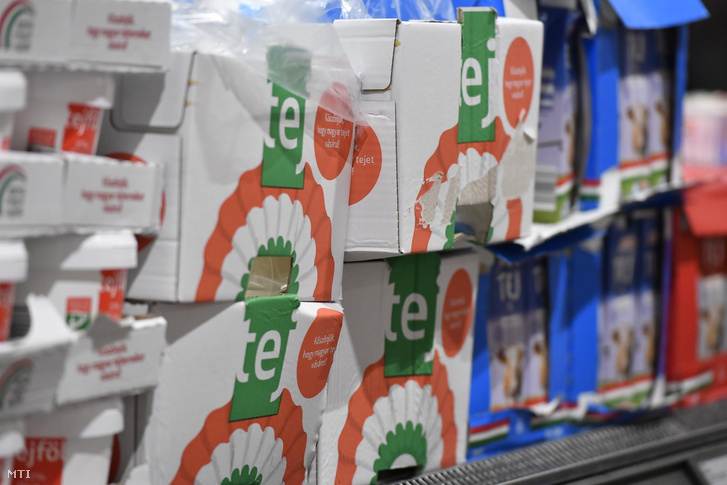 Magyar tejtermékek egy budapesti bevásárlóközpontban