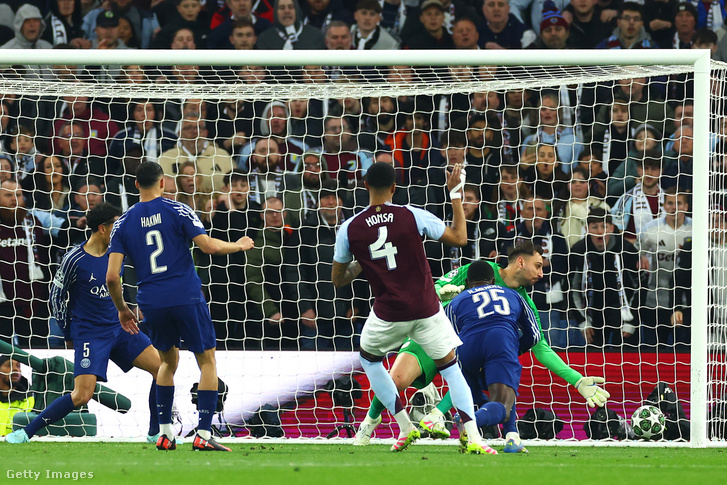 Ezri Konsa okos lövésével fordított az Aston Villa