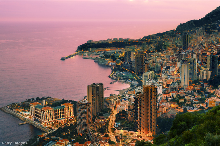 Monaco lakóinak 40 százaléka milliomosnak számít – a város régóta híres a lakosai vagyonáról. (Fotó: Sylvain Sonnet / Getty Images Hungary)