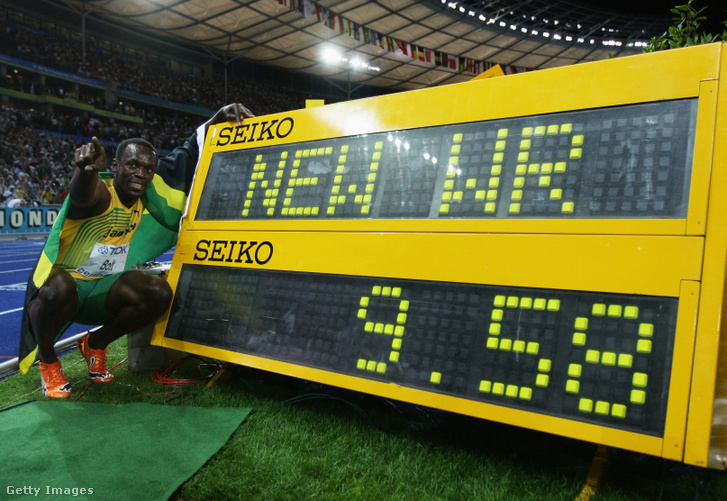 Usain Bolt a berlini világbajnokságon 9.58 másodpercre javította a 100 méteres síkfutás világcsúcsát 2009. augusztus 16-án