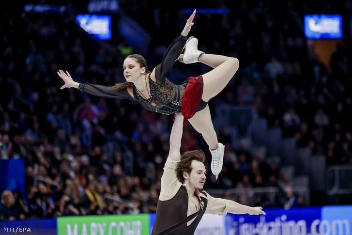 A magyar színekben versenyző Pavlova Maria és Sviatchenko Alexei a párosok szabadprogramjában, a bostoni olimpiai kvalifikációs műkorcsolya-világbajnokságon 2025. március 27-én