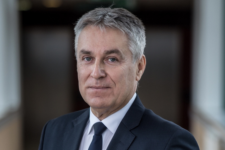 Bedros J. Róbert