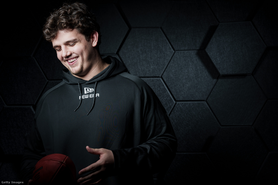 Will Campbell egy centin bukhat milliárdokat