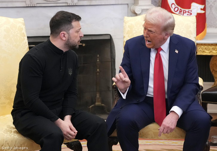 Donald Trump amerikai elnök és Volodimir Zelenszkij ukrán elnök találkozik az Ovális Irodában a Fehér Házban 2025. február 28-án