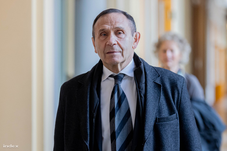 Bár az ítélet már jogerős, a védelem perújítási kérelmet nyújthat be, amint megkapják az indoklást. Gyárfás szerint egyre több olyan körülmény kerül elő, amely aláássa a vádat. (Fotó: Szollár Zsófi / Index)