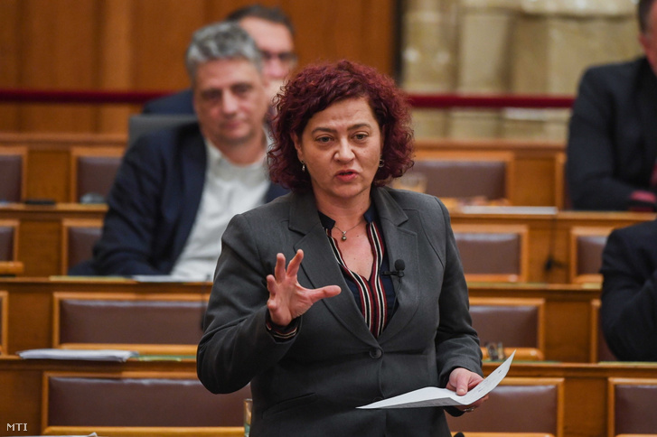Vadai Ágnes az Országgyűlés plenáris ülésén 2022. november 24-én