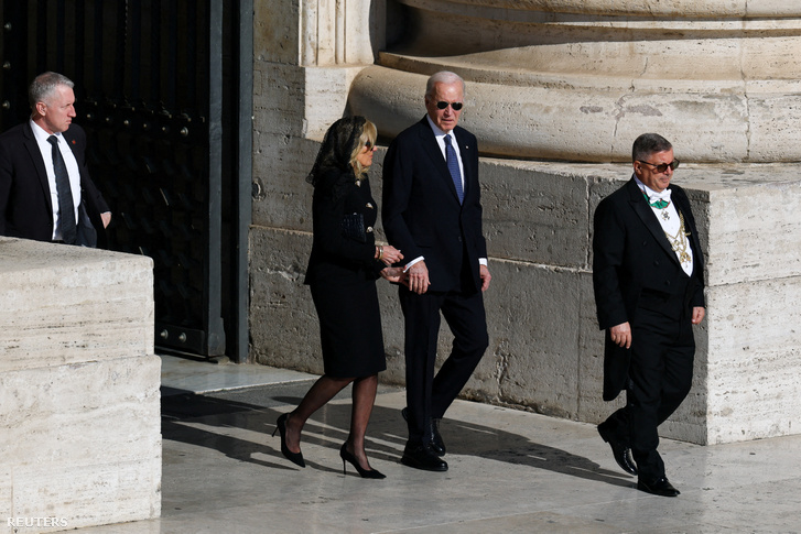 Joe Biden korábbi amerikai elnök és felesége, Jill Biden