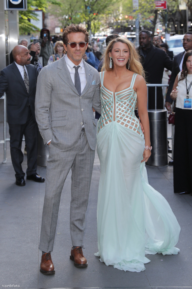 Ryan Reynolds és Blake Lively a színésznő új filmje, az Another Simple Favor New York-i premierjére volt hivatalos a Jazz At Lincoln Center nevű konctertteremben