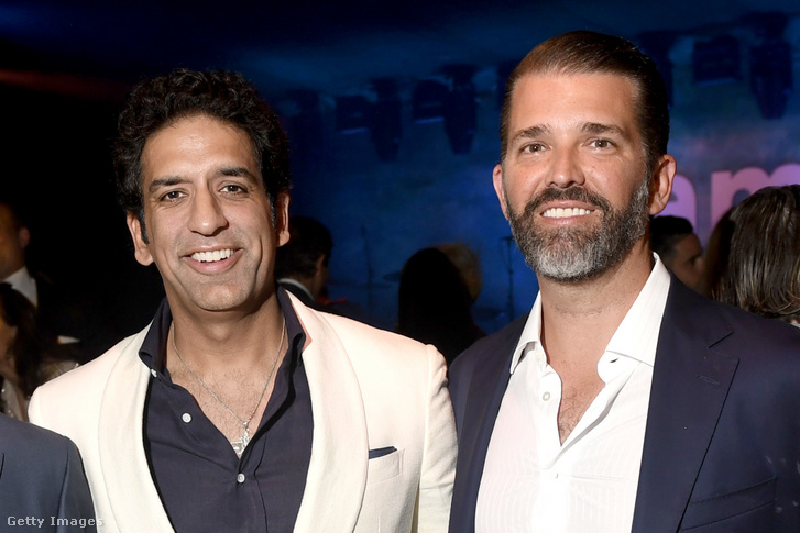 Omeed Malik és Donald Trump Junior a floridai Palm Beach-en 2025. március 15-én