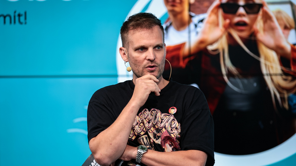 Puskás Peti leleplezte a KiMiTube utolsó három zsűritagját