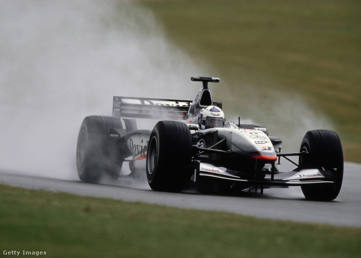 David Coulthard 2001. július 14-én Towcesterben, Angliában
