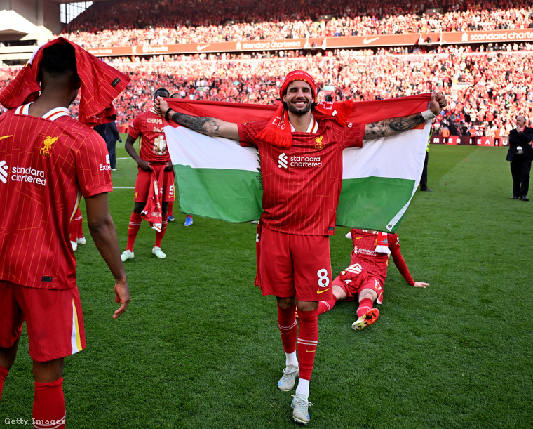 A Chelsea elleni meccsen biztosan lesz sorfal – ezt maga a vezetőedző is megerősítette –, de mindenki azt találgatja, mi lesz az Arsenal ellen. (Fotó: Andrew Powell / Getty Images Hungary)