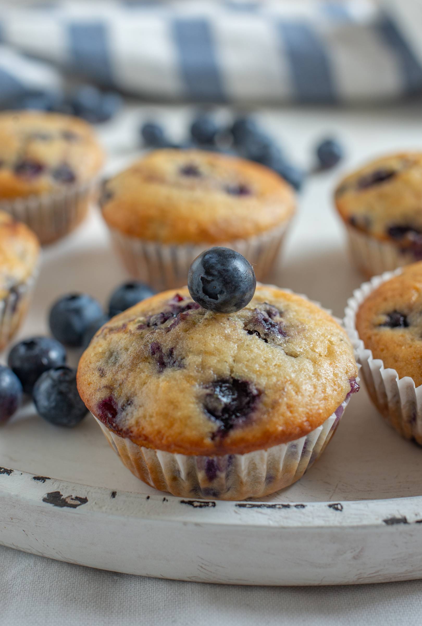 Túrós-áfonyás muffin.