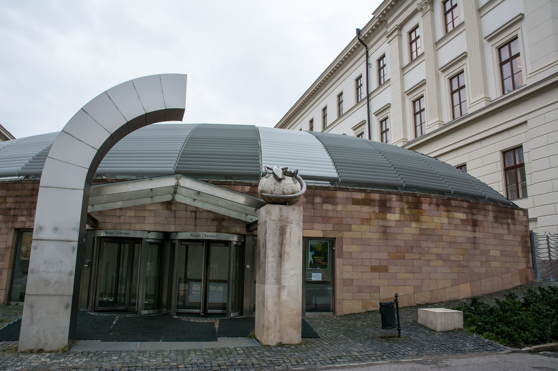 A Magyar Természettudományi Múzeum az egykori Alfa mozi helyén