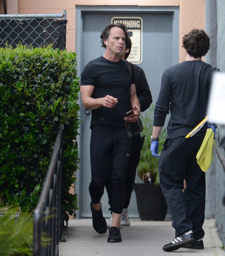 Walton Goggins Los Angelesben ment el edzeni