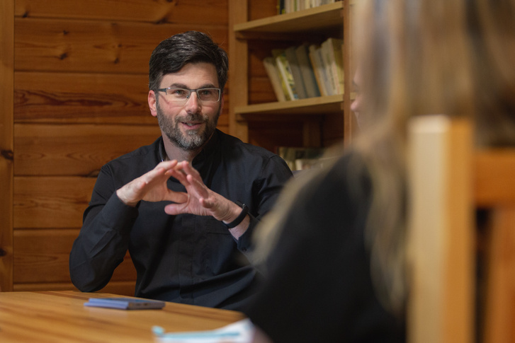 Tomanek Péter atya
