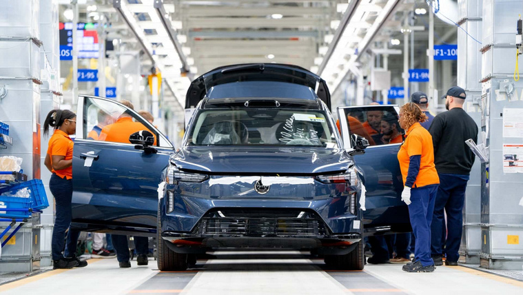 volvo-ex90-enters-production-20