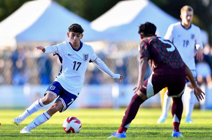 Farkas Erik az angol U16-os válogatottban