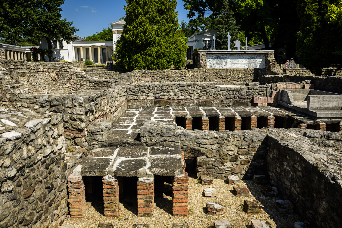 aquincum-ko-ro-si-tama-s-9237