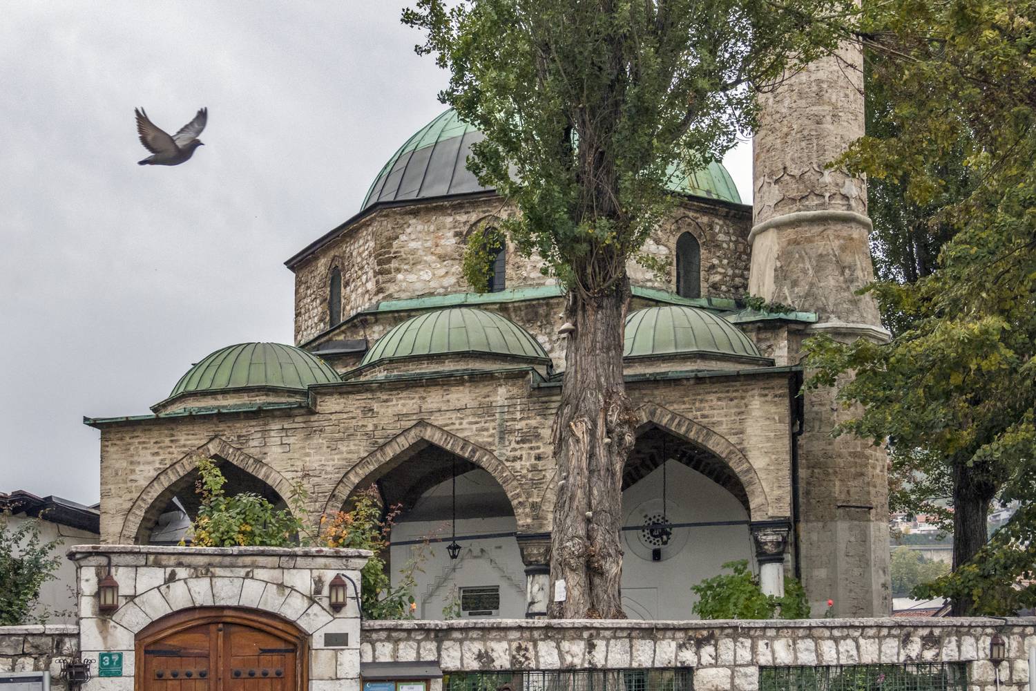 Az 1531-ben épült Gázi Huszrev bég dzsámija