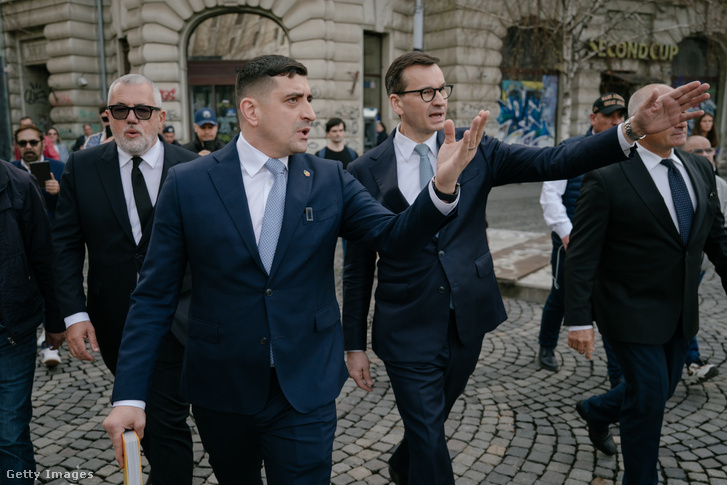 George Simion és Mateusz Morawiecki Bukarestben 2025. március 14-én