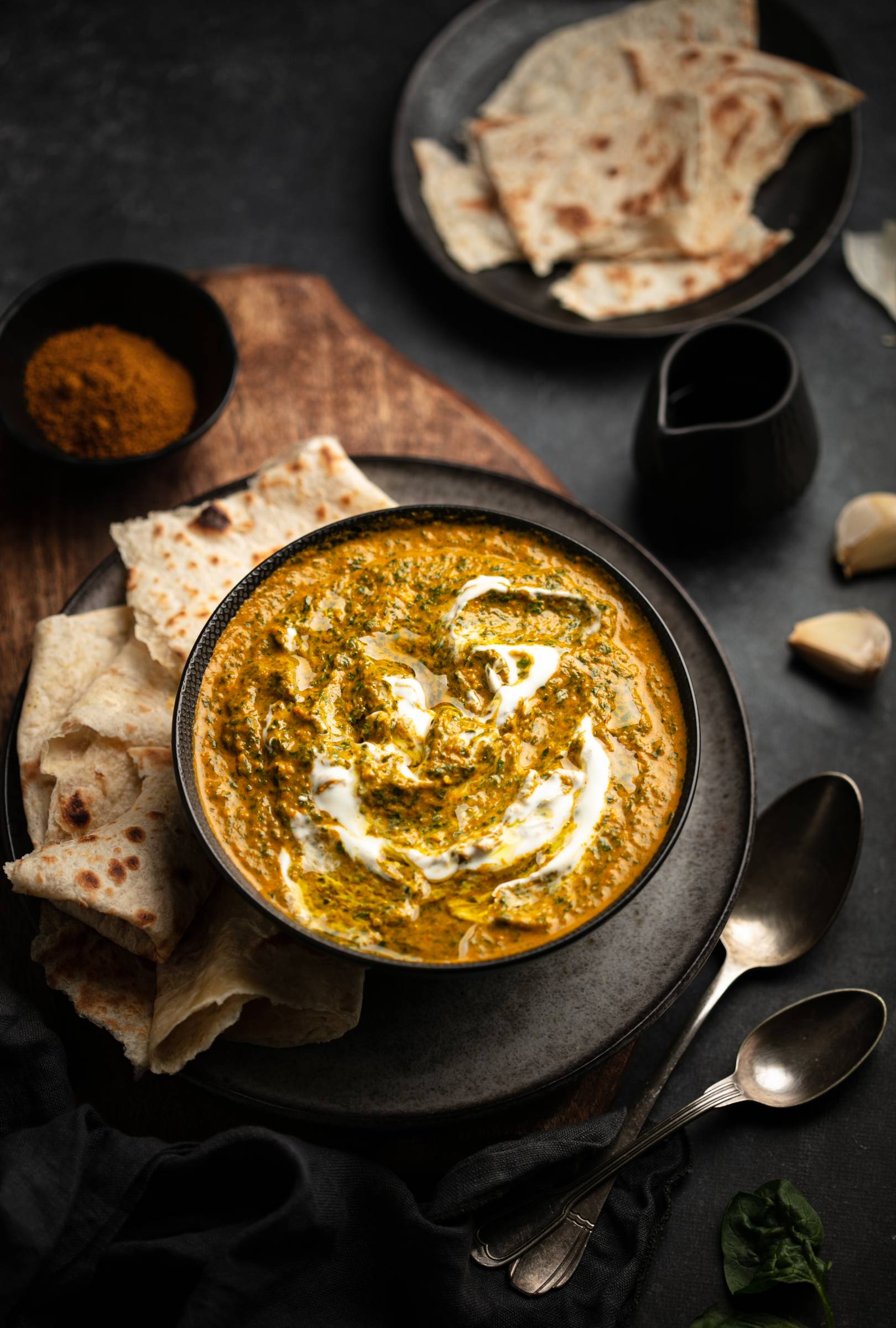 Indiai naan kenyér.
