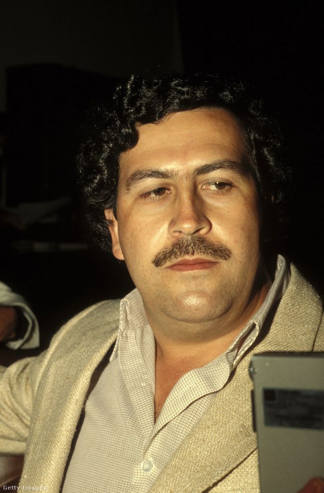 Pablo Escobar&nbsp;A világ egyik leghírhedtebb drogbárója saját építésű börtönében „pihent” James Bond-filmekkel