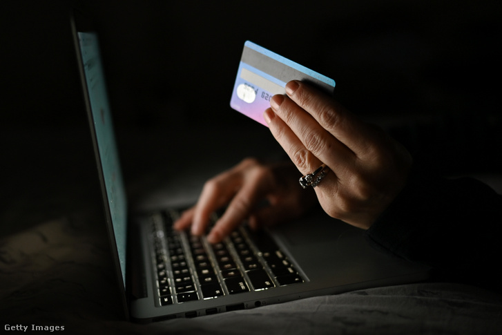 Kártyás online vásárlás 2021. január 11-én