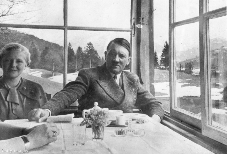 Hitler „gasztrokatonái”: a 15 lány, akik előkóstoltak&nbsp;15 fiatal nőt alkalmaztak arra, hogy minden ételét megkóstolják, nehogy megmérgezzék