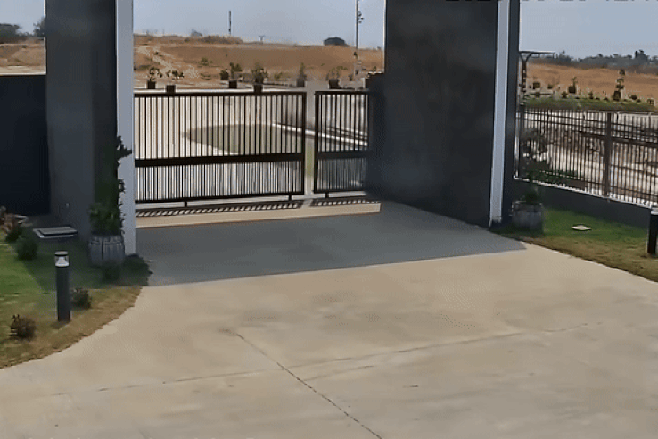 Csak katasztrófafilmekben lehetett olyat látni, ami a pusztító mianmari földrengésről előkerült