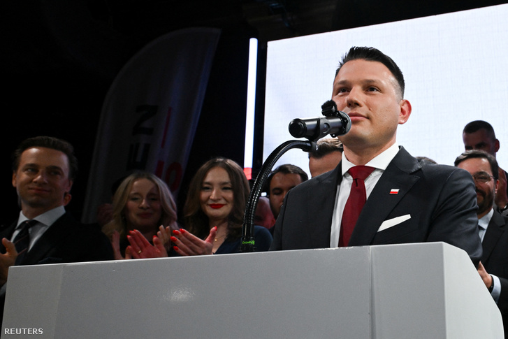 Slawomir Mentzen 2025. május 18-án Lengyelországban