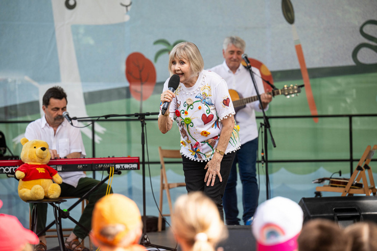 Halász Judittal, Gryllus Vilmossal és zsonglőrtanodával jön az ország legnagyobb ingyenes családi fesztiválja