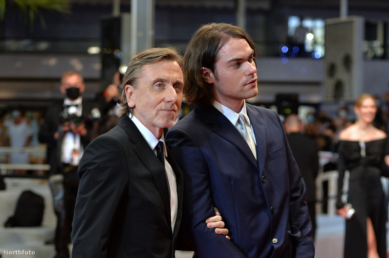 Tim Roth és fia, Cormac. (Fotó: Northfoto)