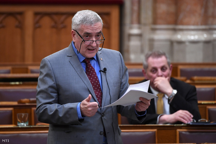 Halász János 2025. április 8-án