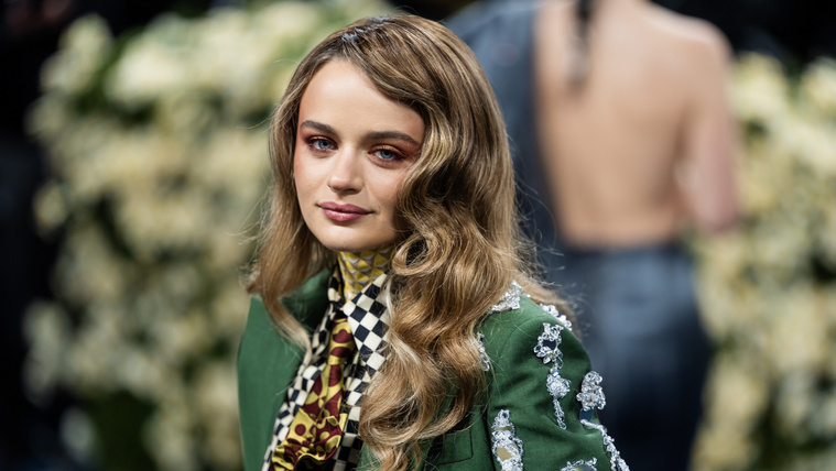 Joey King is feltűnhet az Átkozott boszorkák második részében