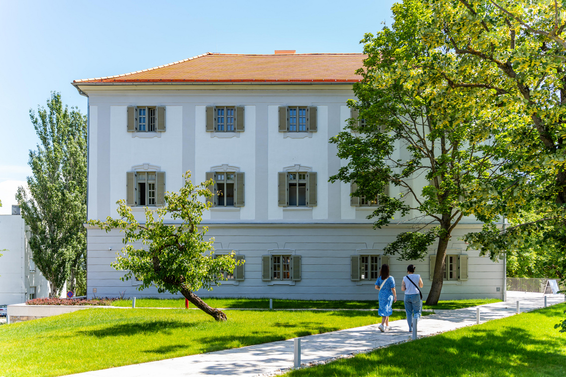 Esterházy-kastély Látogatóközpont (Balatonfüred)