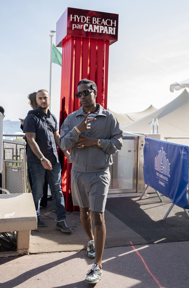 ASAP Rocky szabadidejét Cannes egyik központi helyén, a Hyper Beach-en ütötte el