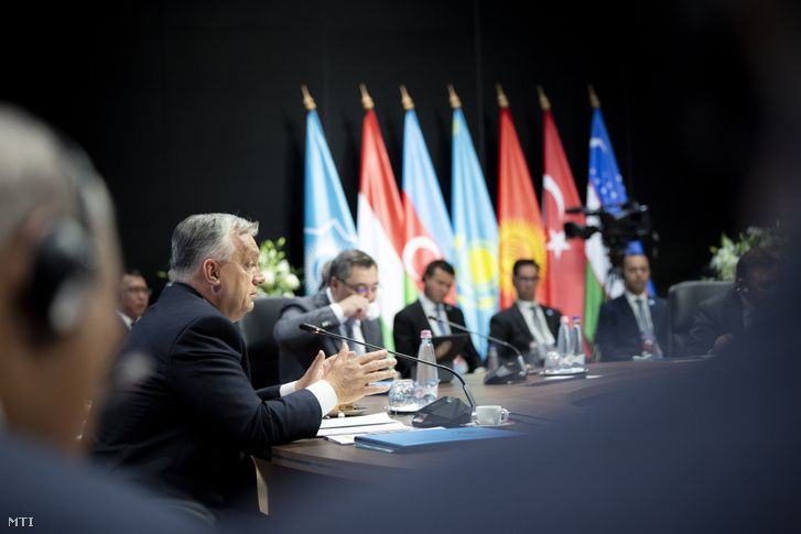 Orbán Viktor miniszterelnök beszédet mond a Türk Államok Szervezetének informális csúcstalálkozóján 2025. május 21-én