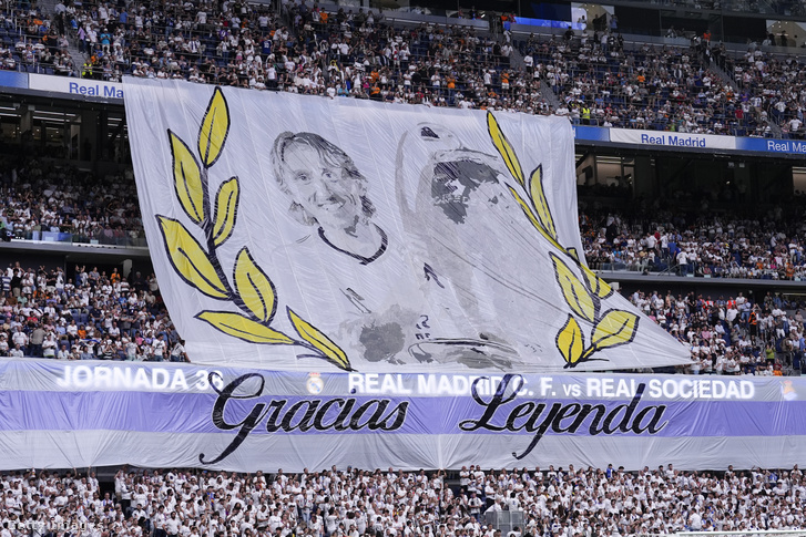 A madridisták búcsúja Modrictól