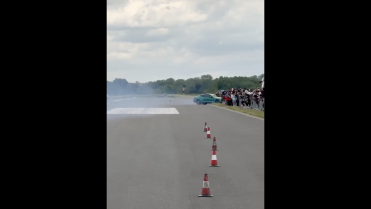Nézők közé csapódott egy BMW a gyorsulási versenyen, több életveszélyes sérült is van