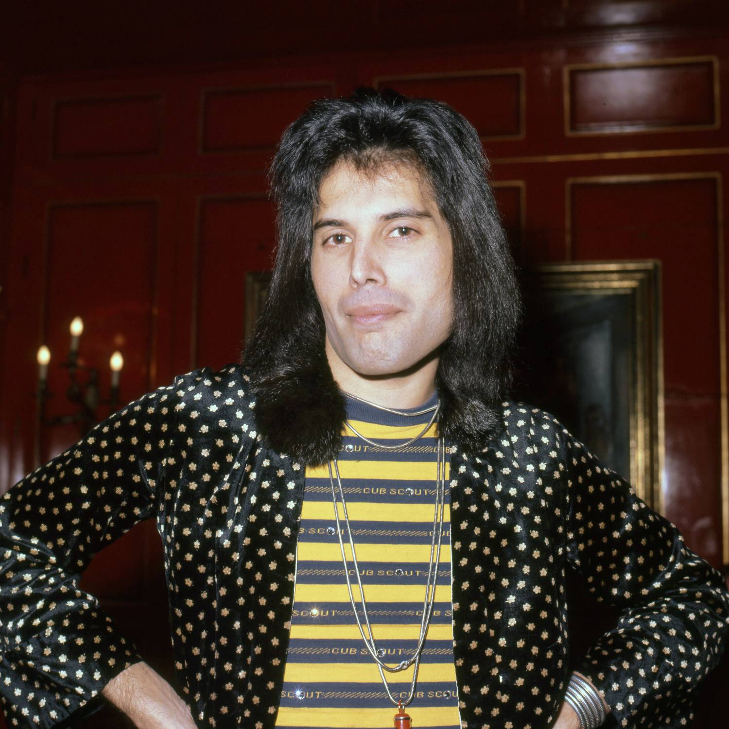 Freddie Mercury 1976-ban. Abban az évben, amikor megfogant a lánya.