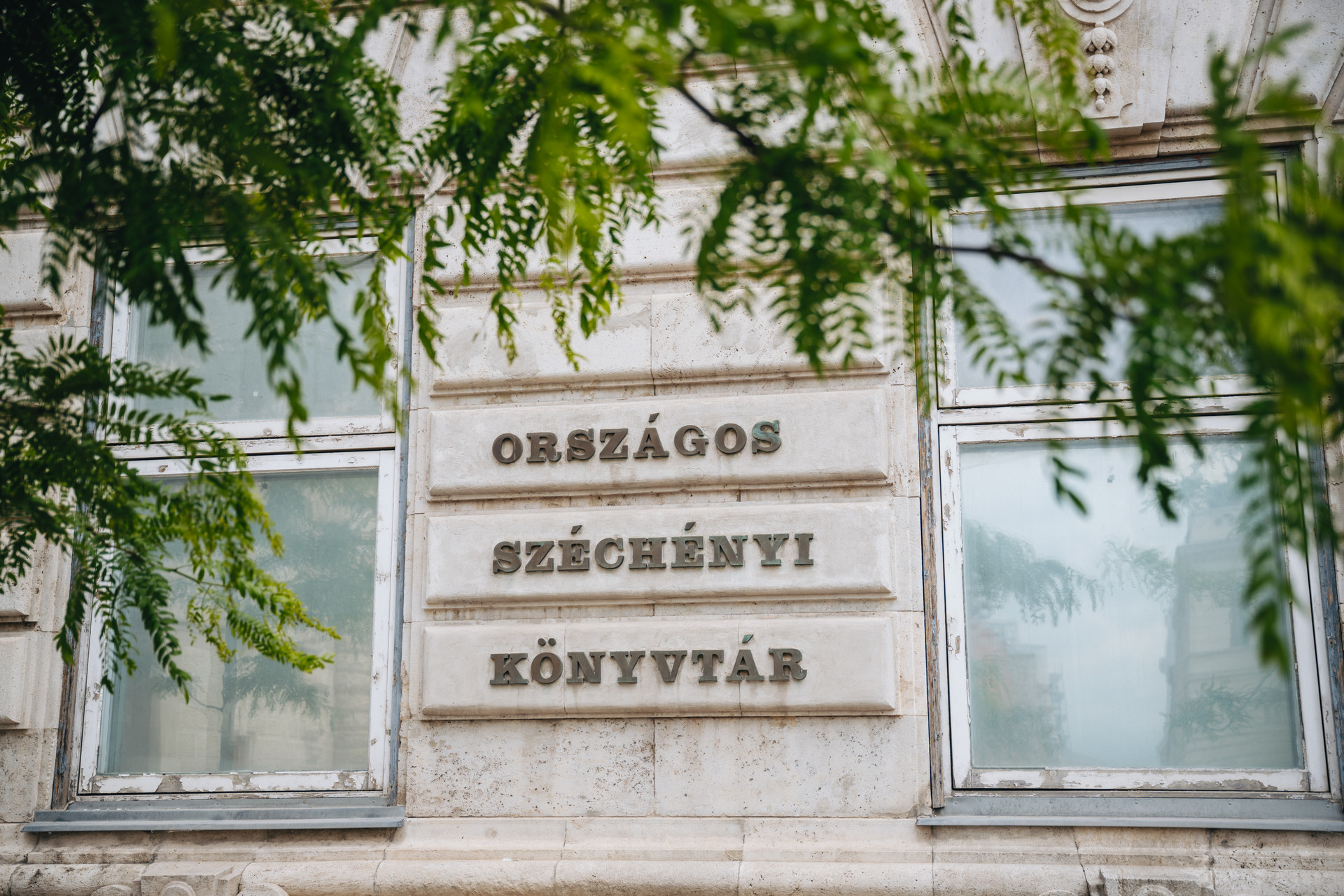 A könyvtár épülete