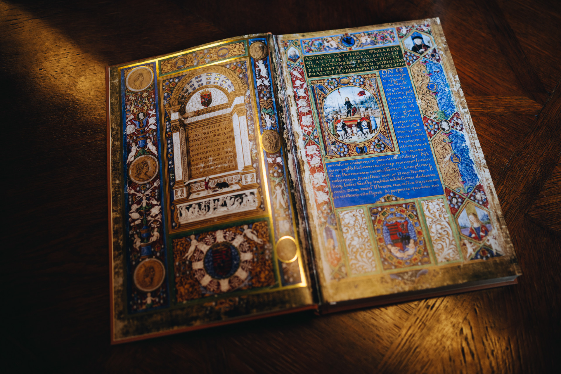 A Philostratus-kódex fakszimile kiadása