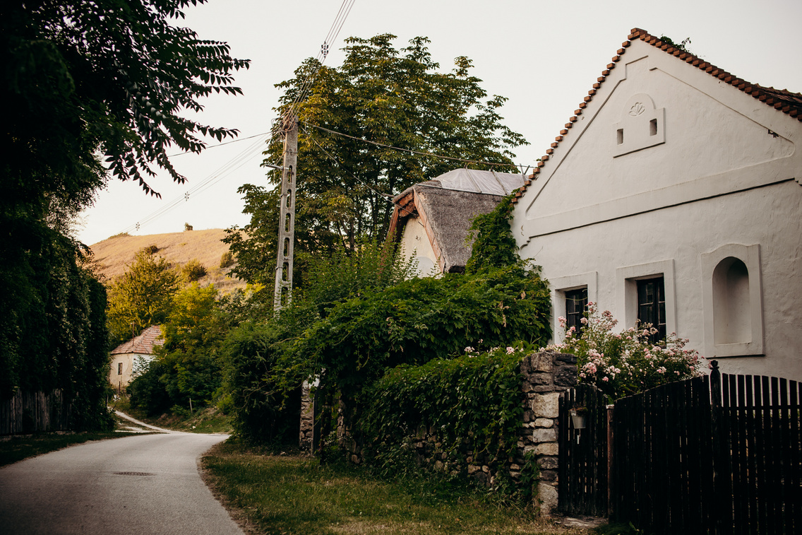 Balatonhenye