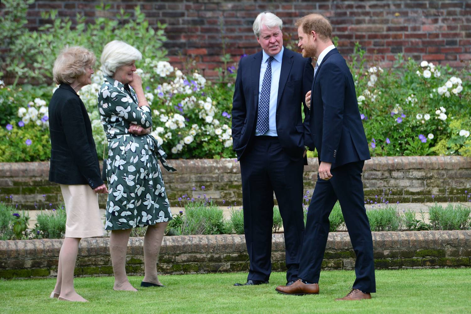 Harry herceg Diana testvéreivel 2022-ben