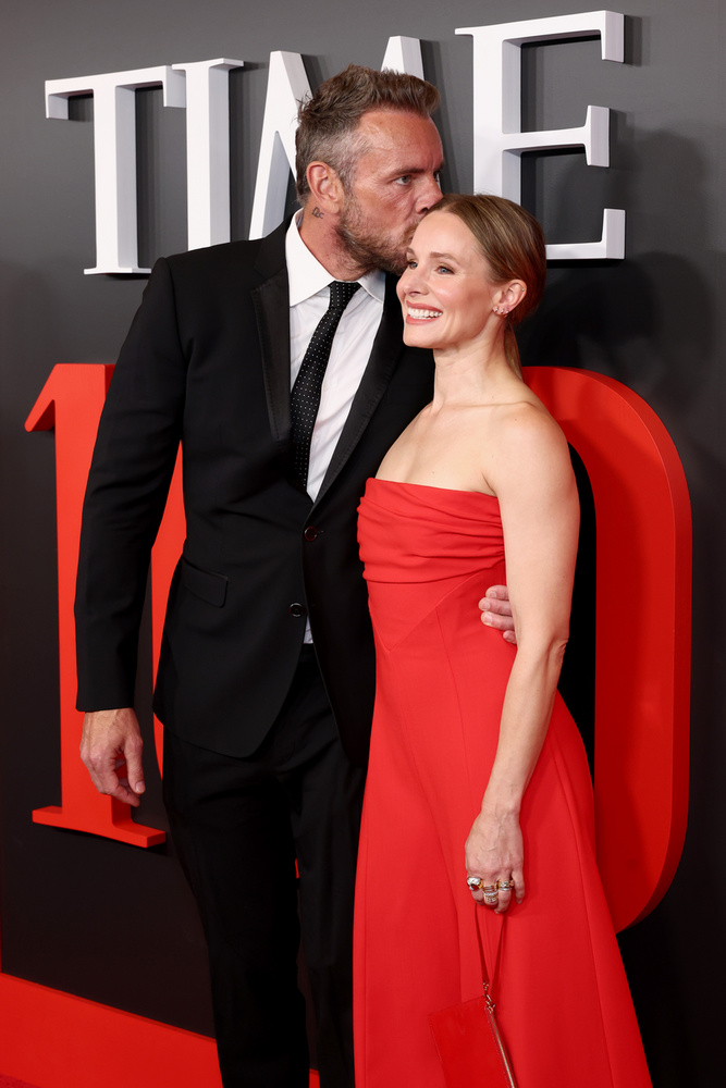Kristen Bell és Dax ShepardKapcsolatuk elején, három hónap után Dax szakított, mert még nem akart megállapodni