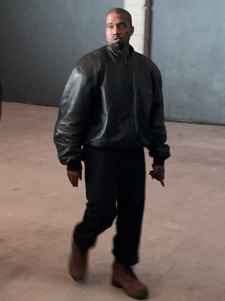 Kanye WestYe szeszélyes viselkedése nem újdonság, azonban úgy tűnik, akkor a legvédelmezőbb, ha a feleségeiről van szó