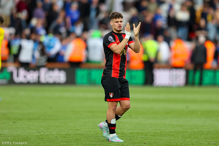 Kerkez mögött kiemelkedő idény áll: a Bournemouth játékosaként 41 mérkőzésen lépett pályára, és a Premier League kilencedik helyén végzett csapatban két gólt és hat gólpasszt jegyzett. (Fotó: Robin Jones - AFC Bournemouth / Getty Images Hungary)